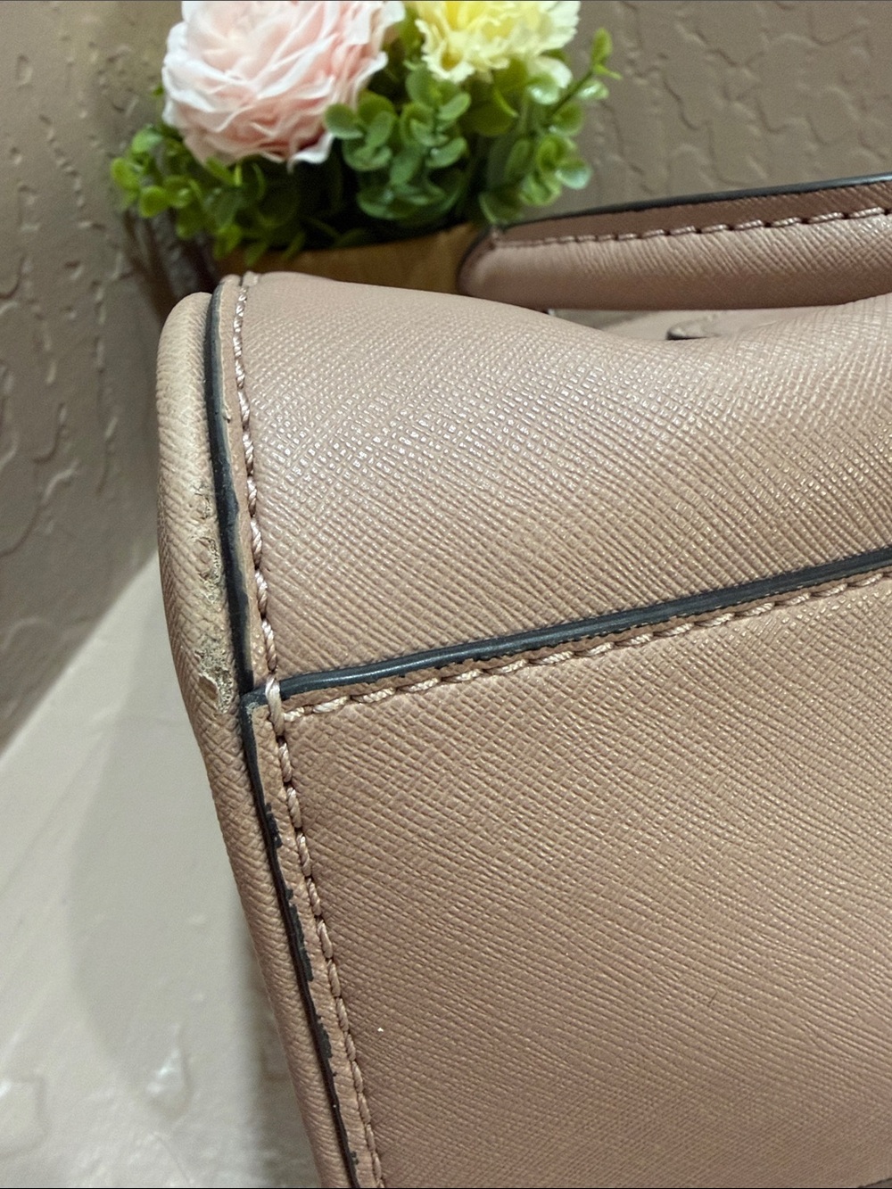 GUESS Crossbody Satchel with Embossed Logo ~ Mauve/Taupe - Picture 10 of 10